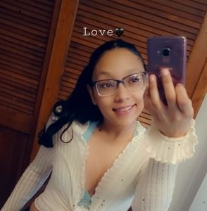 Meet your Posher, Iliana